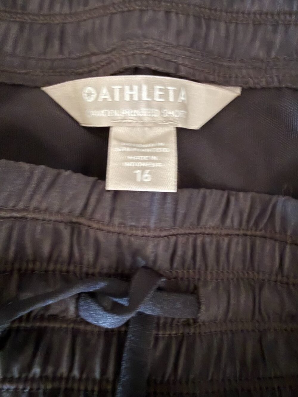 Athleta Camden Printed Short Women's Size 16 Black Gray - Picture 6 of 6